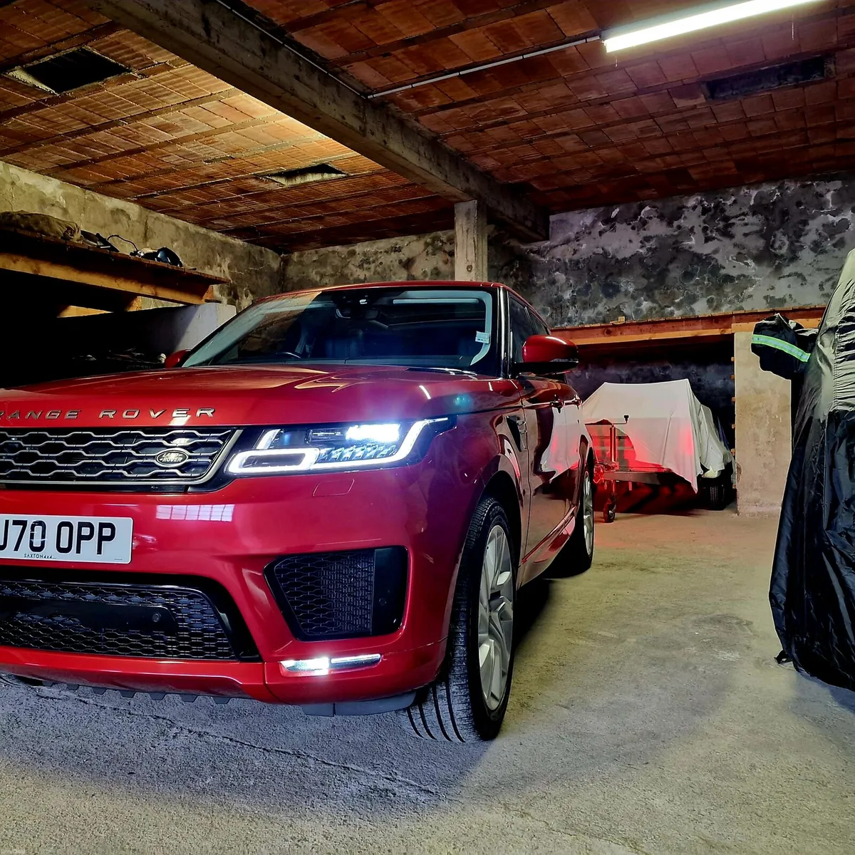 RANGE ROVER SPORTS P400E - Image 4
