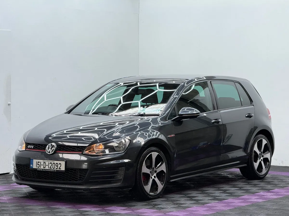 2015 Volkswagen Golf GTI 2.0TSI, Automatic - Image 3