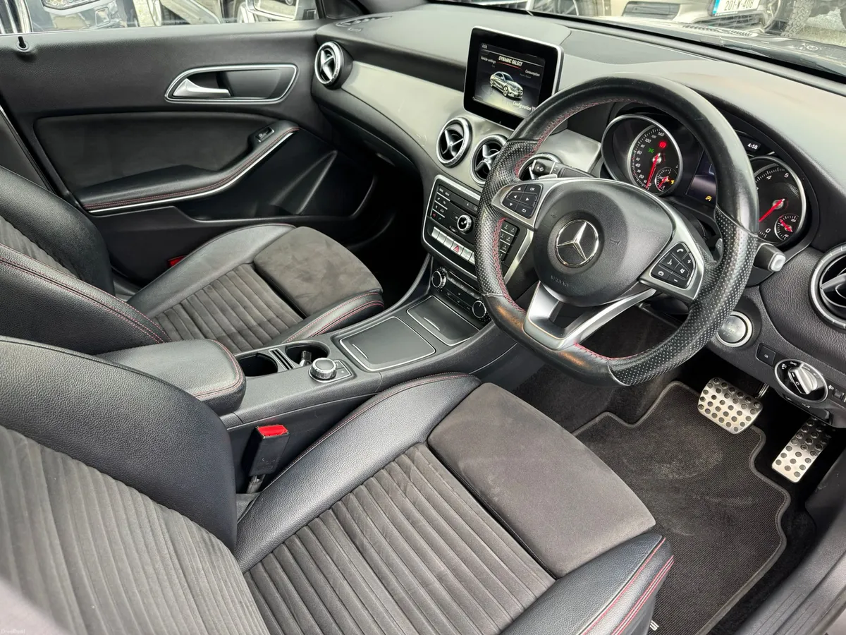 181 MERCEDES CLA 180 AMG LINE AUTOMATIC - Image 4