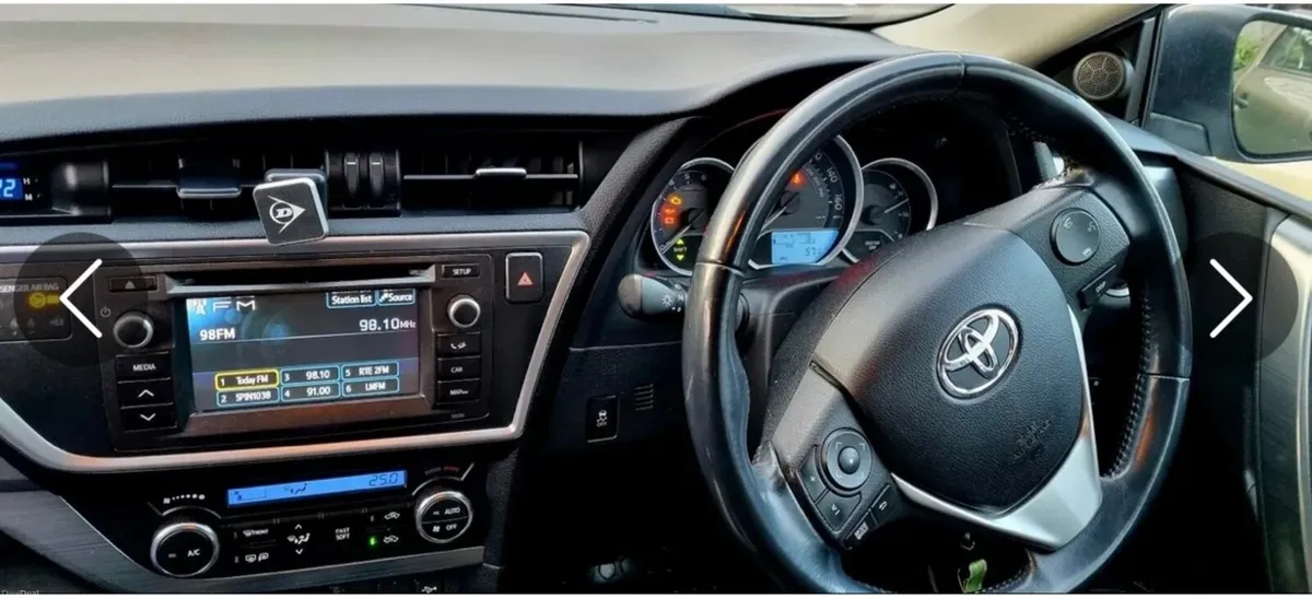 Toyota Auris 2013 - Image 1