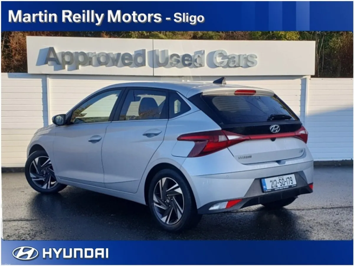 Hyundai i20 Deluxe Plus - Image 3