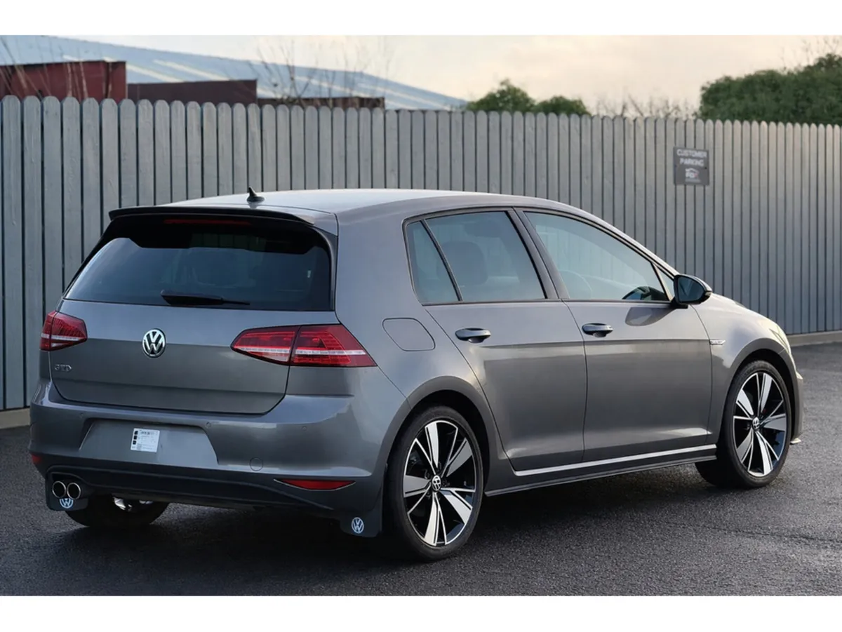 Volkswagen Golf HIGH SPEC - GTD GOLF - 181BHP - Image 3