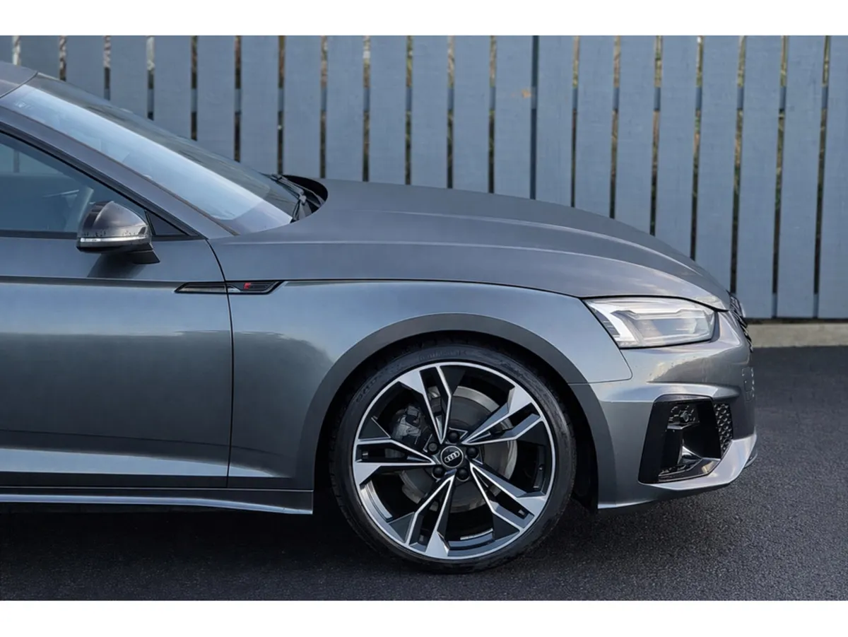 Audi A5 Only 19500 miles S-Line Black Edition Fact - Image 3