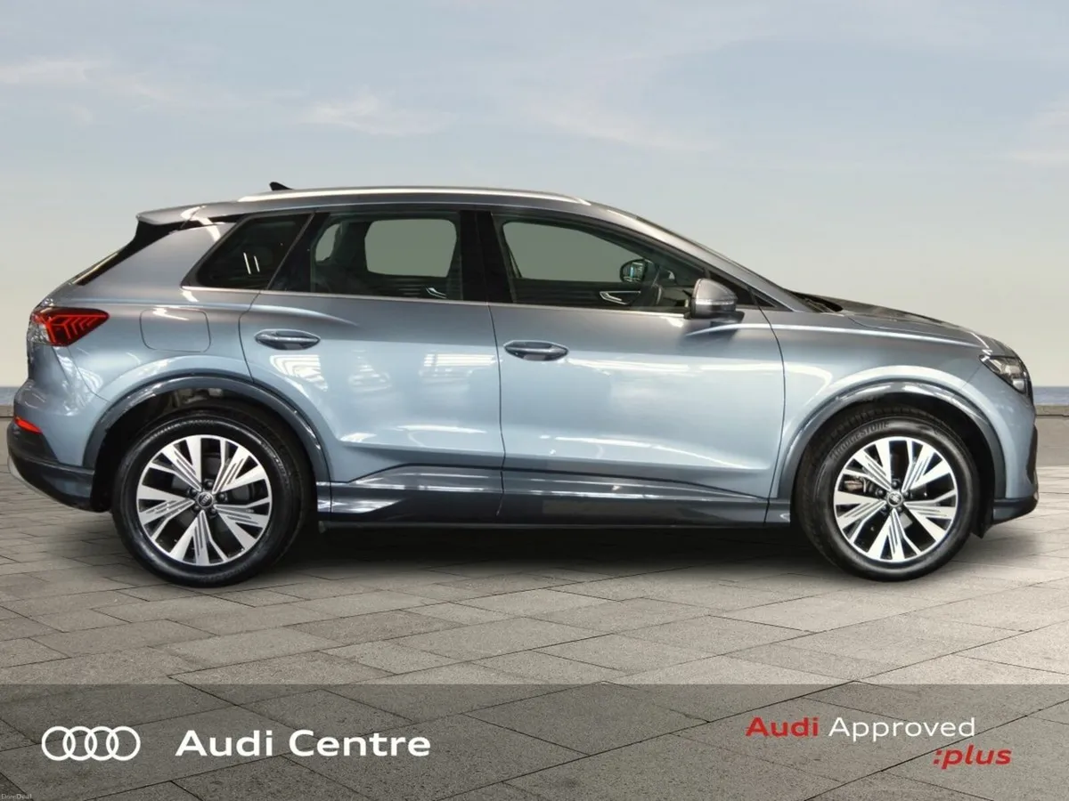 Audi Q4 e-tron 45 SPORT (Large battery) - Image 3