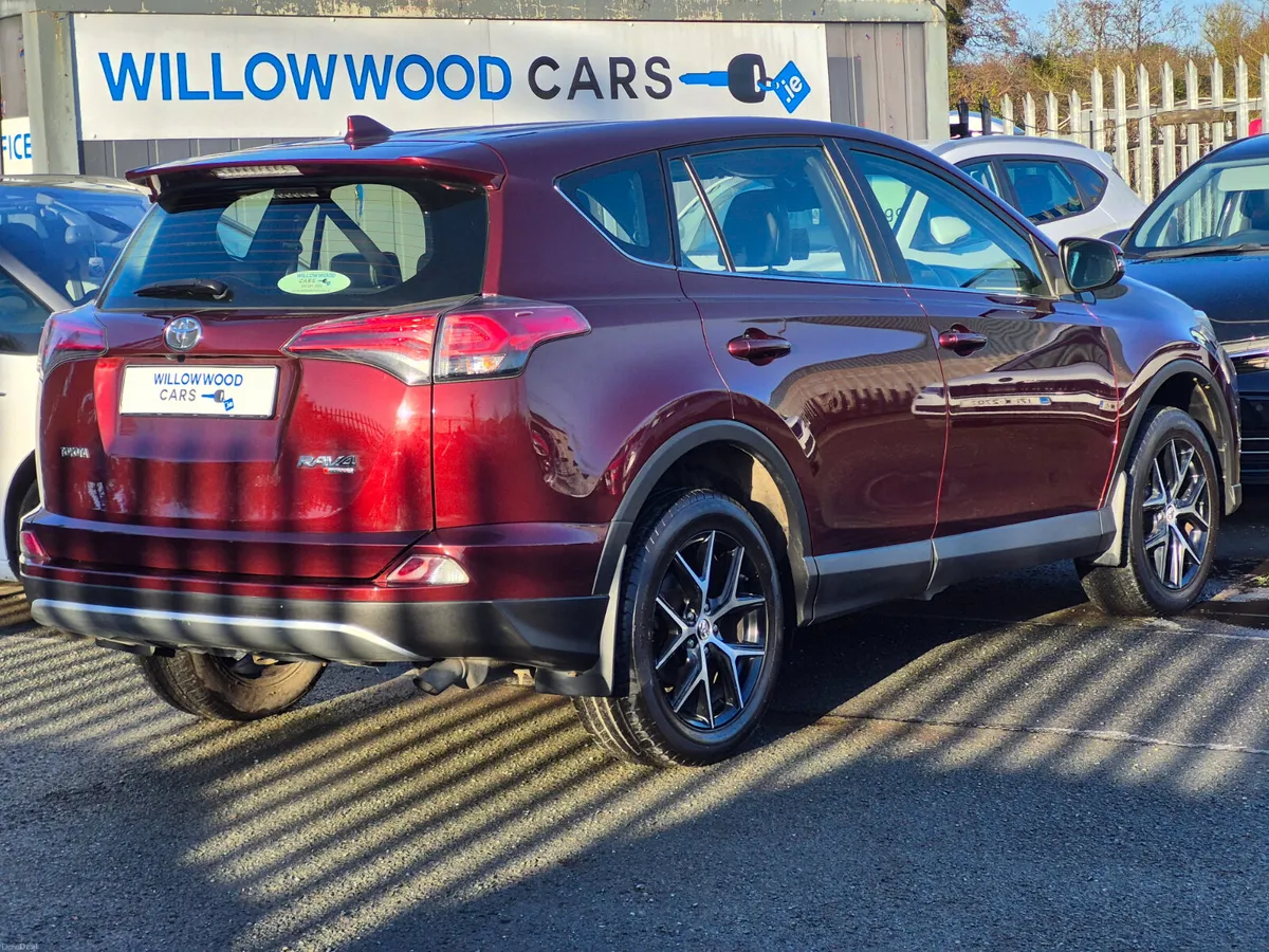 Toyota RAV4 2.0d4d luna sport 143bhp 2016 - Image 2