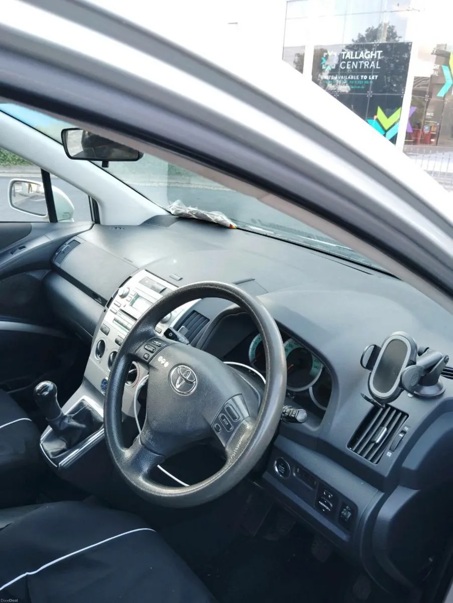 Toyota Corolla Verso 2007 Quick sale - Image 2