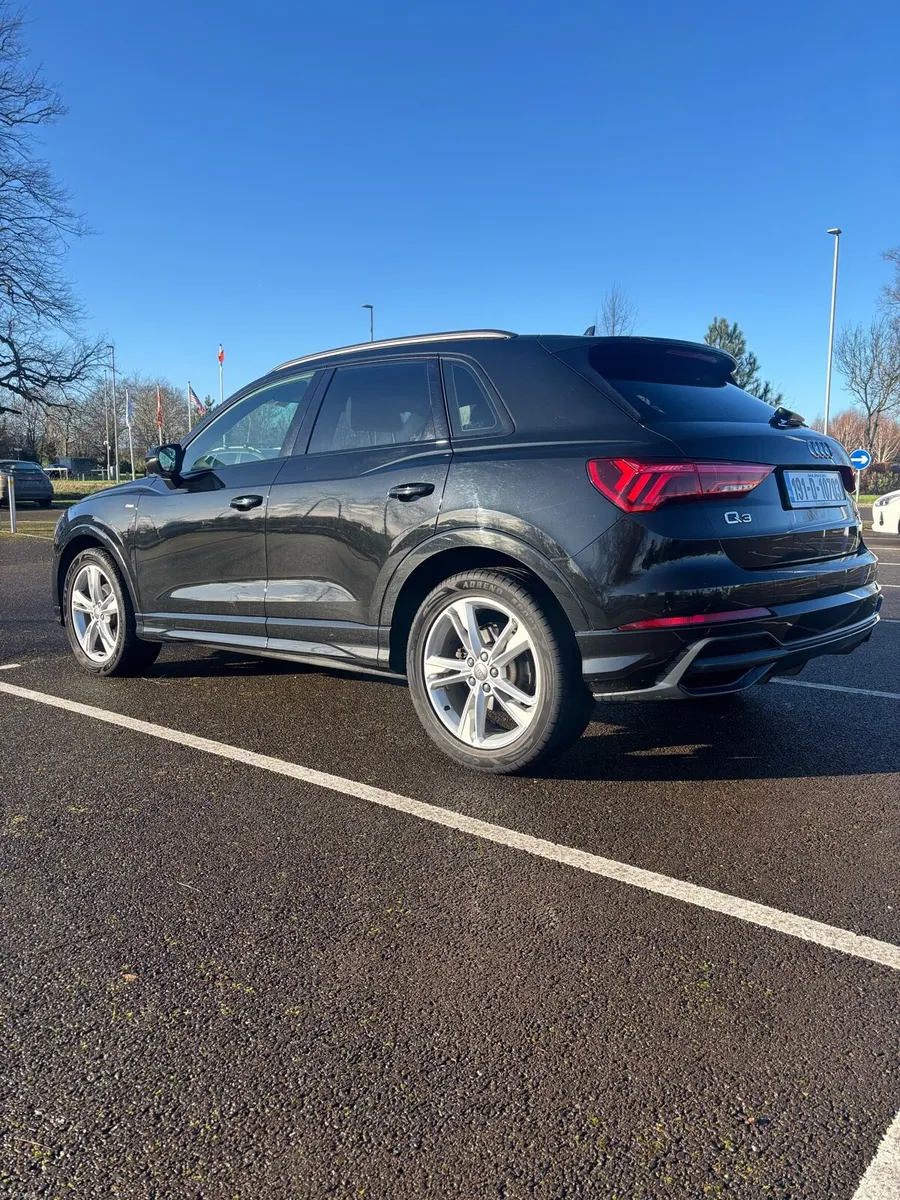 Audi Q3 Black Edition – 2019 (SE Spec) - Image 2