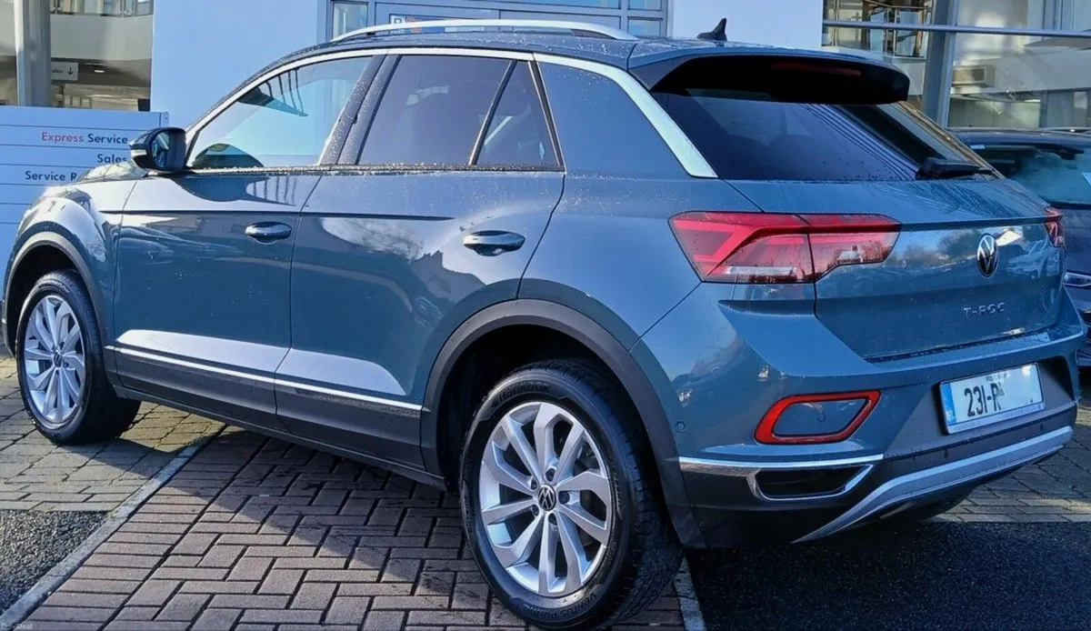 Volkswagen T-Roc Style 1.0 TSI 110HP **REAR VIEW C - Image 2