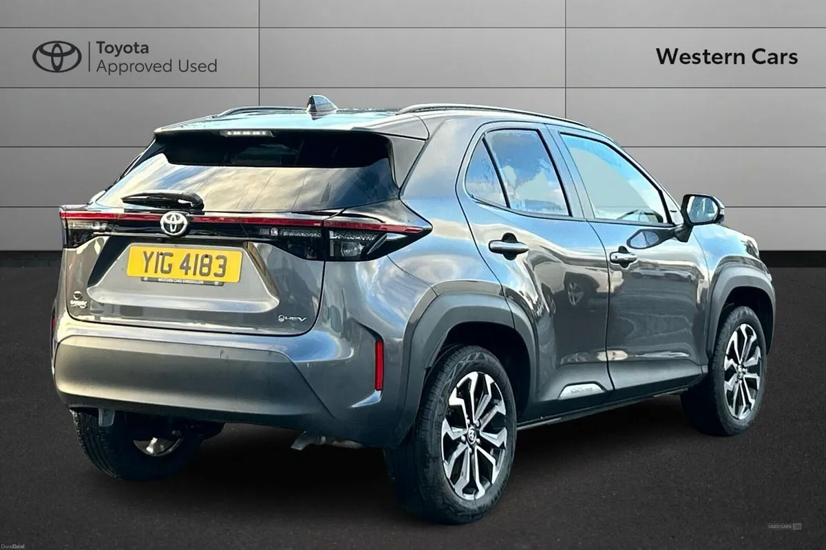 Toyota Yaris Cross 1.5 VVT-h Design E-CVT Euro 6 ( - Image 2