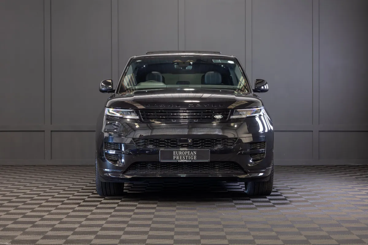 2026 Range Rover Sport P460e Dynamic SE - Image 2