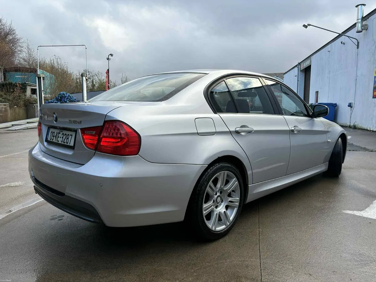 318d M-Sport Auto - Image 4