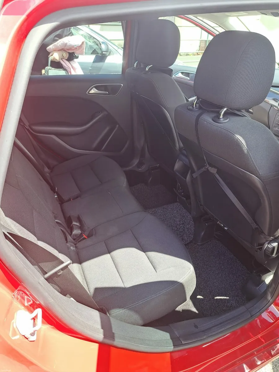Mercedes benz B180 1.6 petrol Automatic - Image 4
