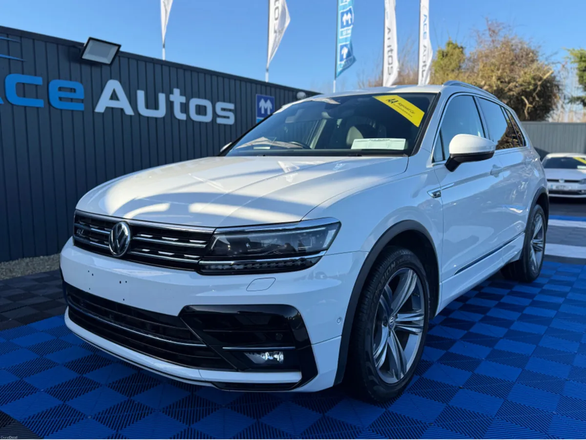 Volkswagen Tiguan ***DEPOSIT TAKEN*** R-LINE 4WD - - Image 2