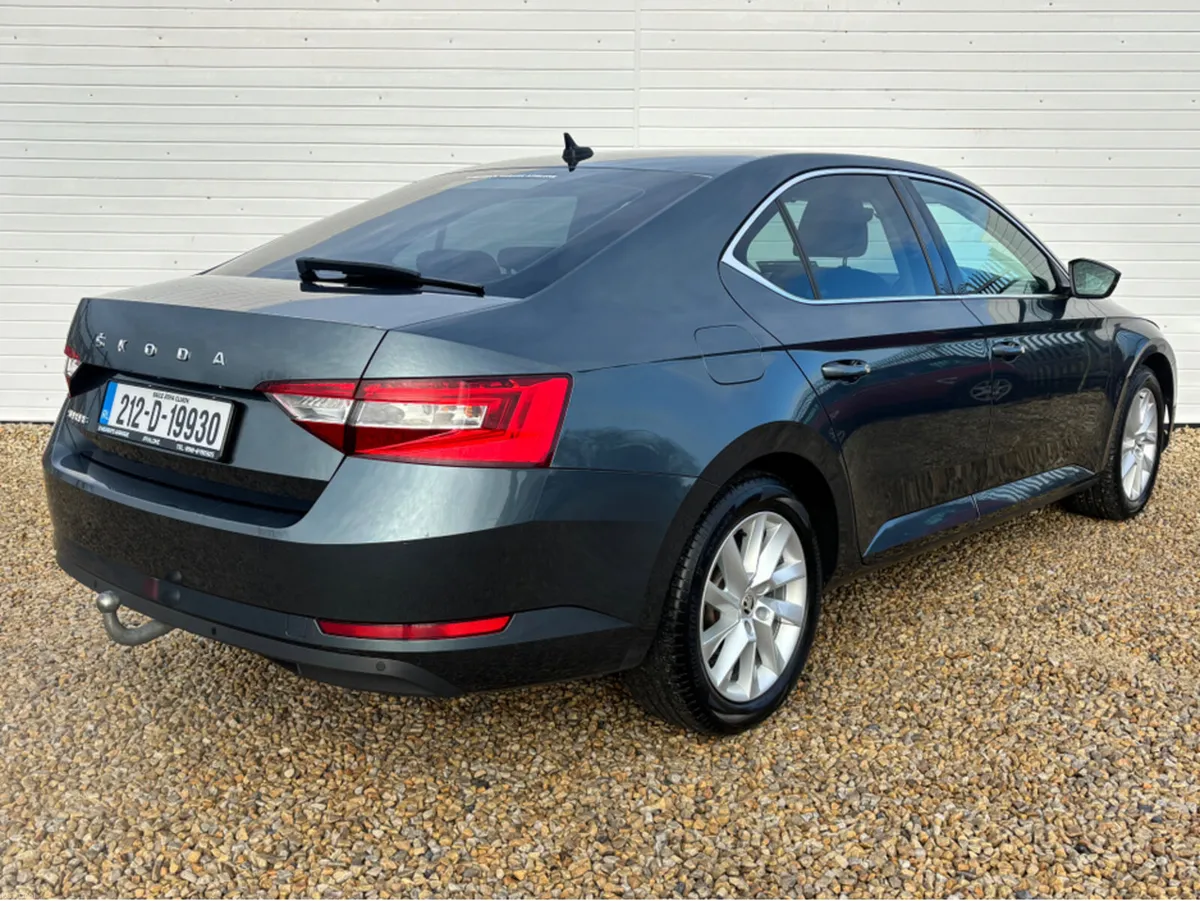 Skoda Superb AMBITION 2.0 TDI AUTO - DSG - Image 4