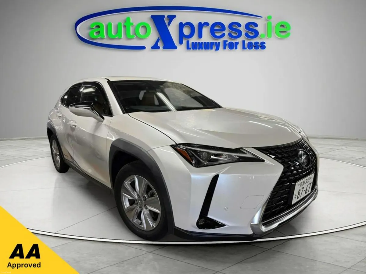 Lexus UX VERSION C 2.0 Hybrid Automatic, Reversing - Image 1