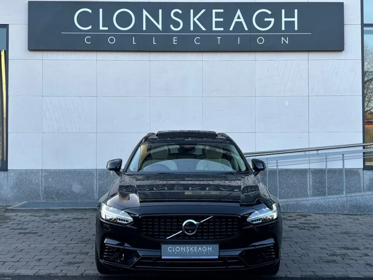 Volvo V90 T8 ULTRA AWD, BLOND INTERIOR - Image 2