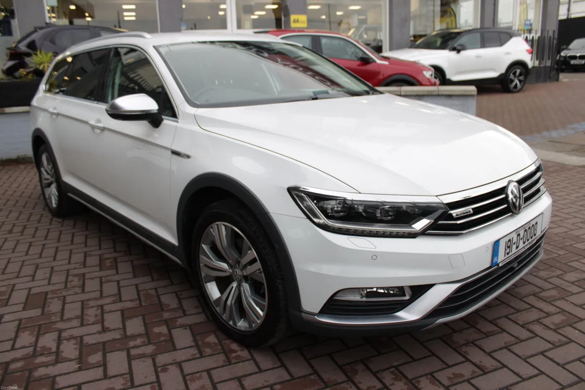 2.0TDI 150BHP ALLTRACK EDITION 5DR ESTATE AUTOMAT - Image 2