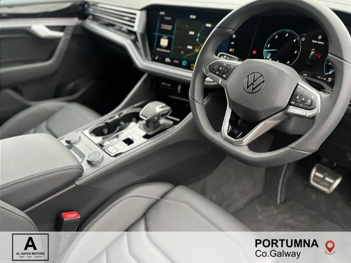 Volkswagen Touareg 2-SEATER COMMERCIAL AUTOMATIC R - Image 2