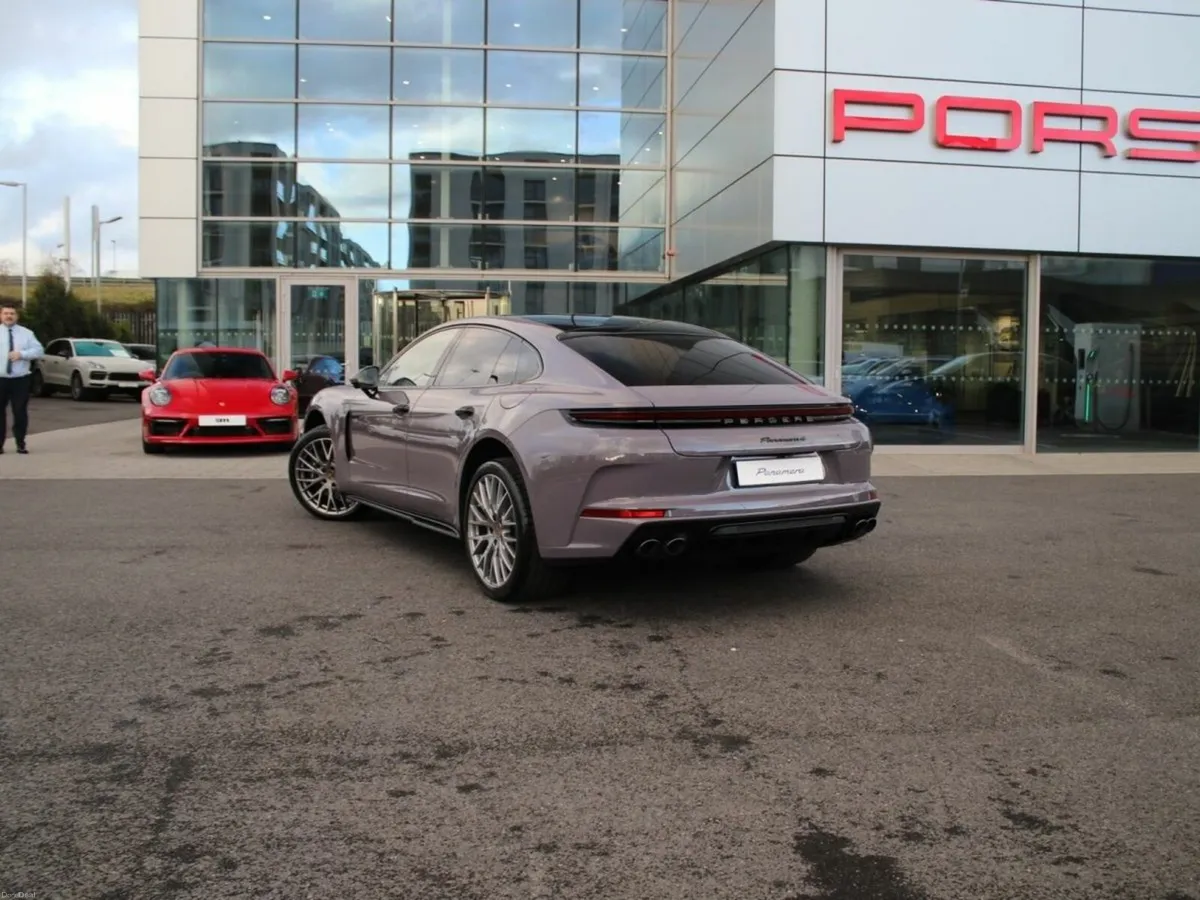 Porsche Panamera 4 E- Hybrid - Image 2