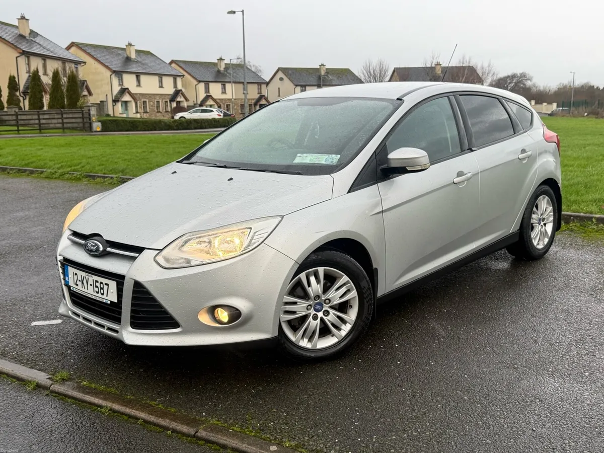 2012 Ford Focus Zetec NCT 09/26 - Image 2