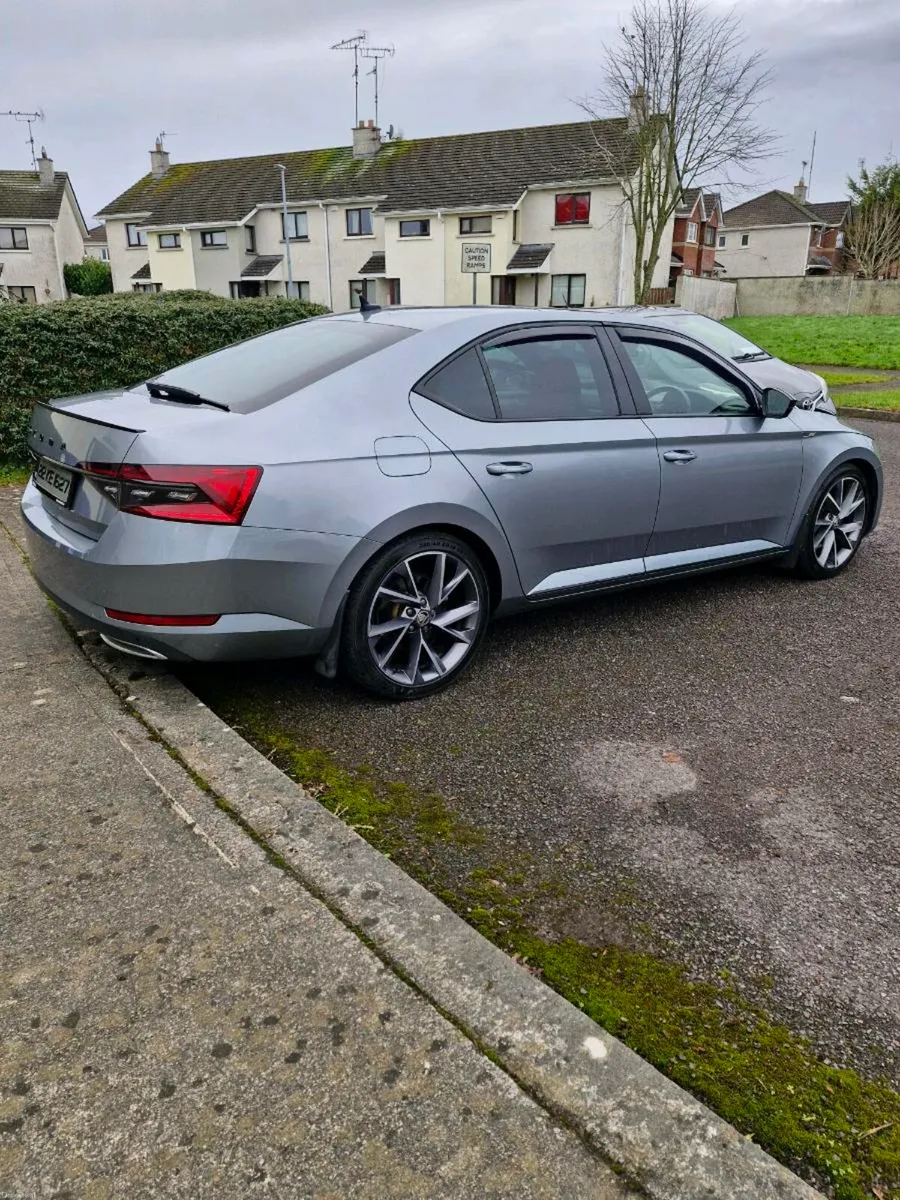 Skoda Superb, skoda warranty January 2027 - Image 3