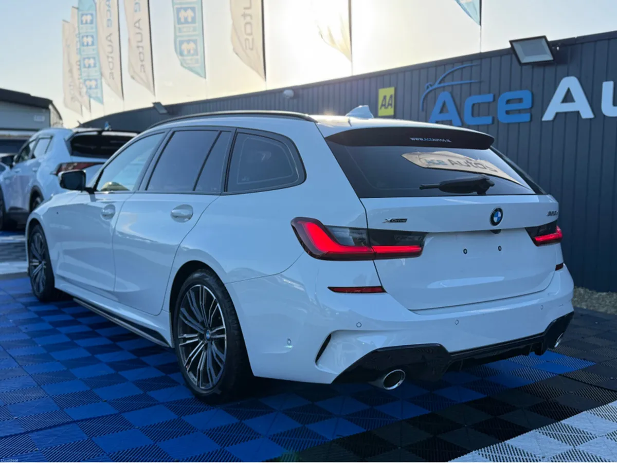 BMW 3-Series M-SPORT - X-DRIVE - 2.0L DIESEL - AUT - Image 6
