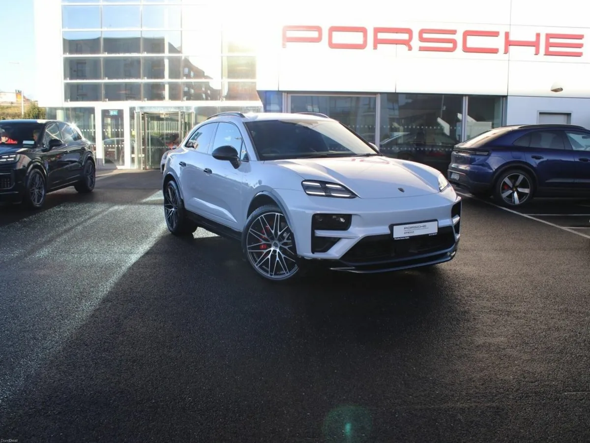 Porsche Macan Turbo - Image 1