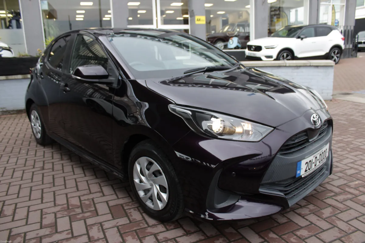 1.0 X-EDITION 5DR HATCHBACK AUTO // AS NEW CONDITI - Image 2