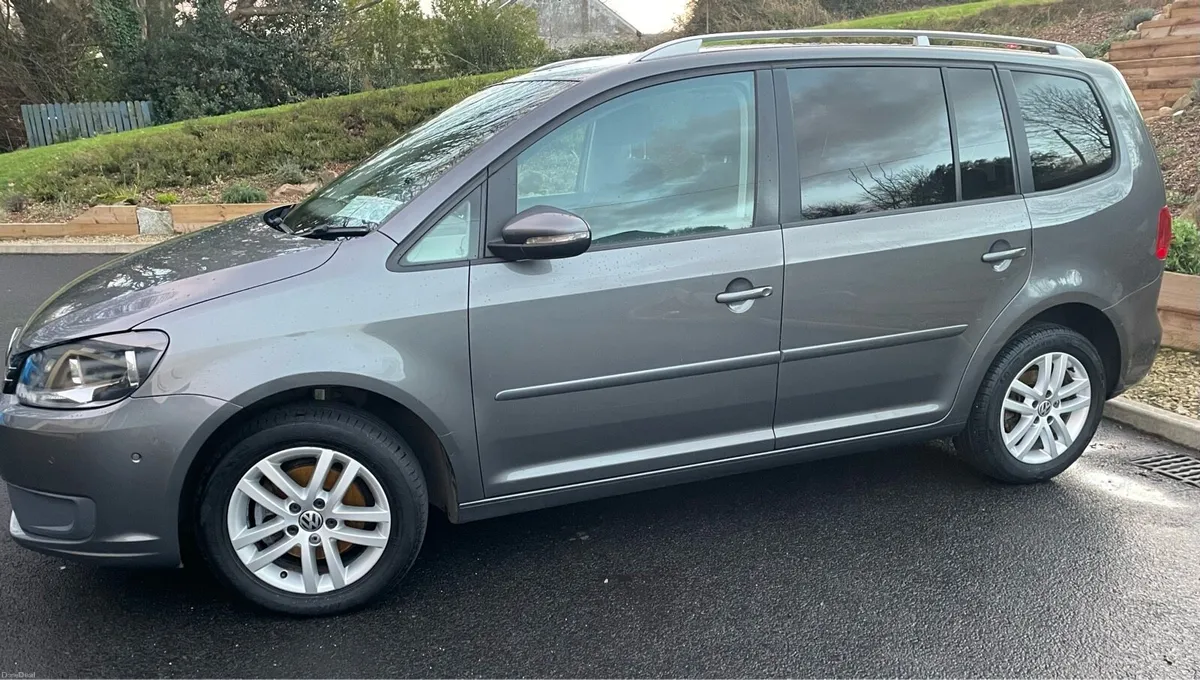 VW Touran 7 seater Manual - Image 3