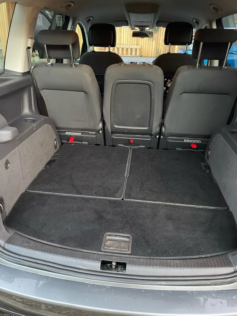 VW Touran 7 seater Manual - Image 4