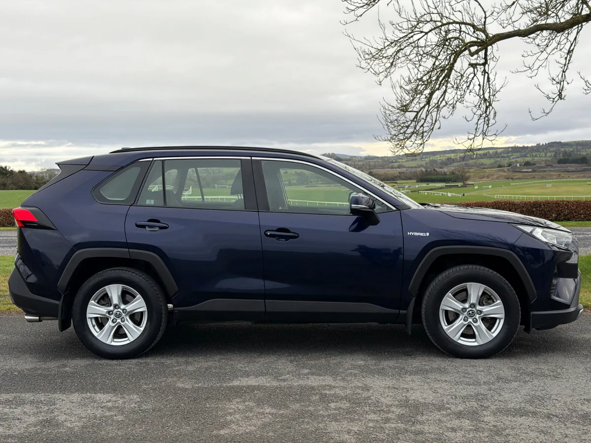 Toyota RAV4 2019 Luna Hybrid 2.5 Low Mileage - Image 3