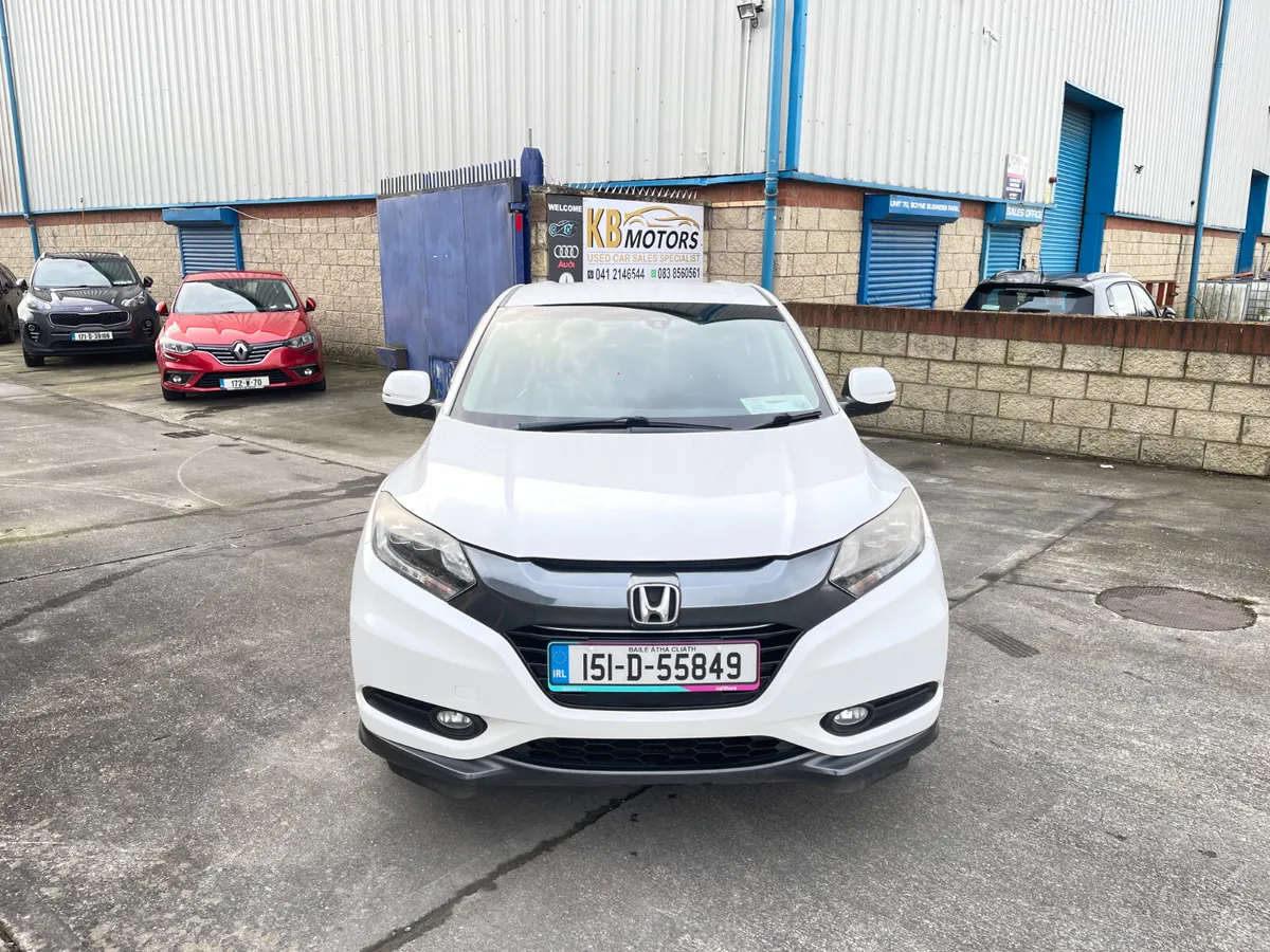 2015,Honda Vezel /HR-V 1.5 Hybrid 5DR Automatic, - Image 2