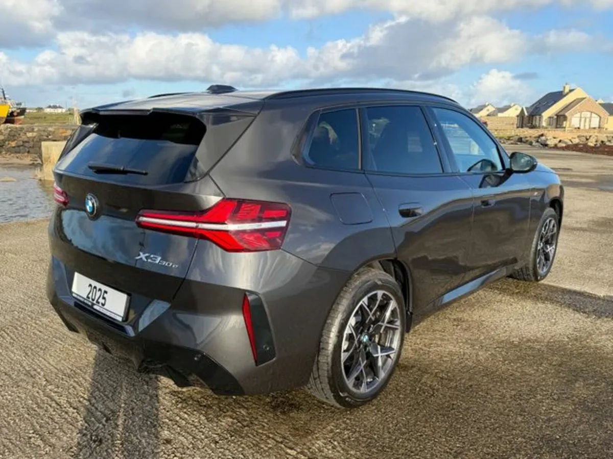 BMW X3 XDRIVE30E M SPORT - Image 4