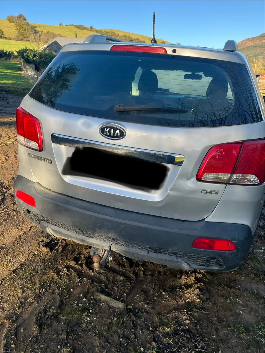 2012 Kia Sorrento - Image 2