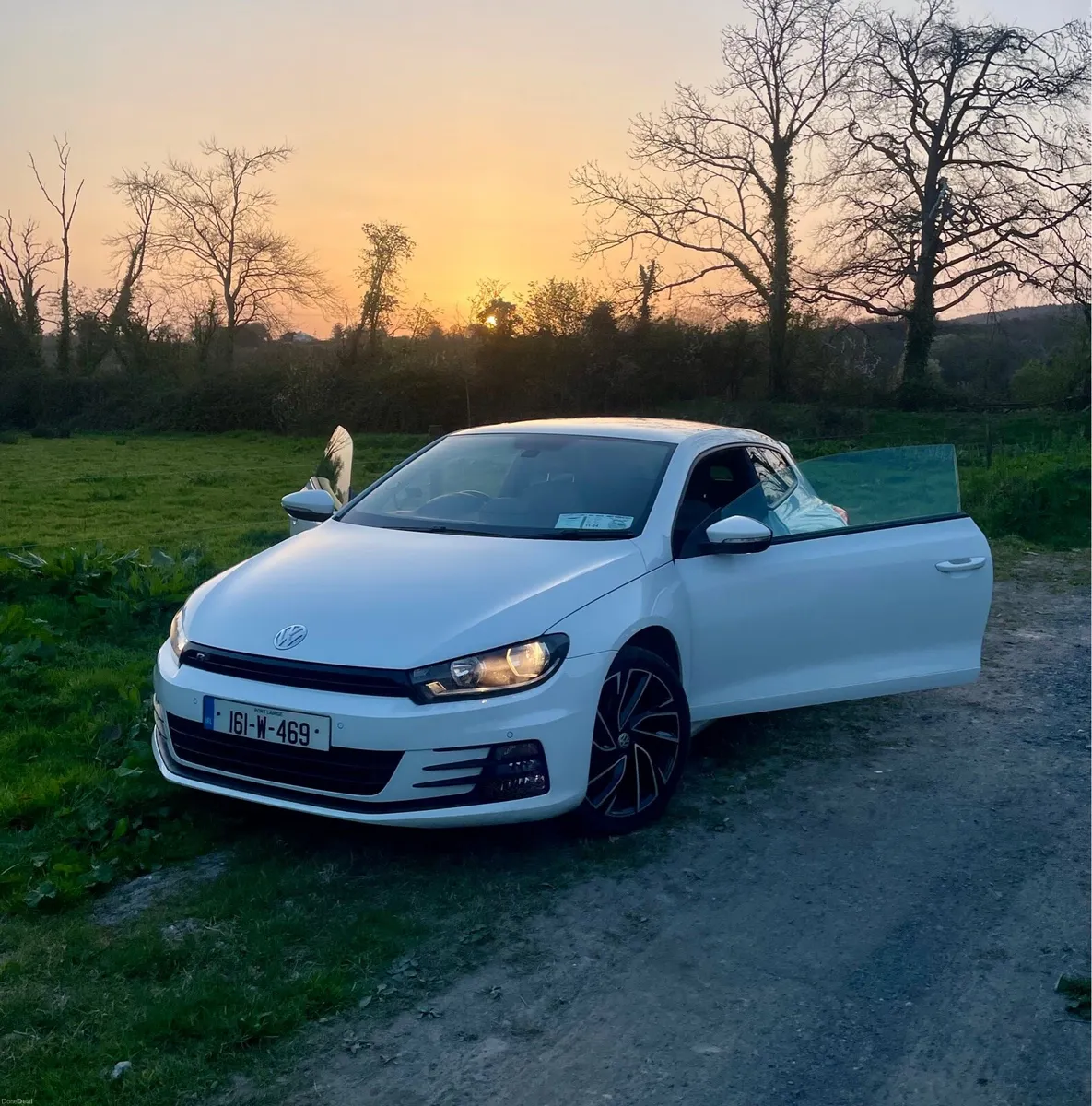 Volkswagen Scirocco R-Line 2.0 TDI 2016 - Image 4