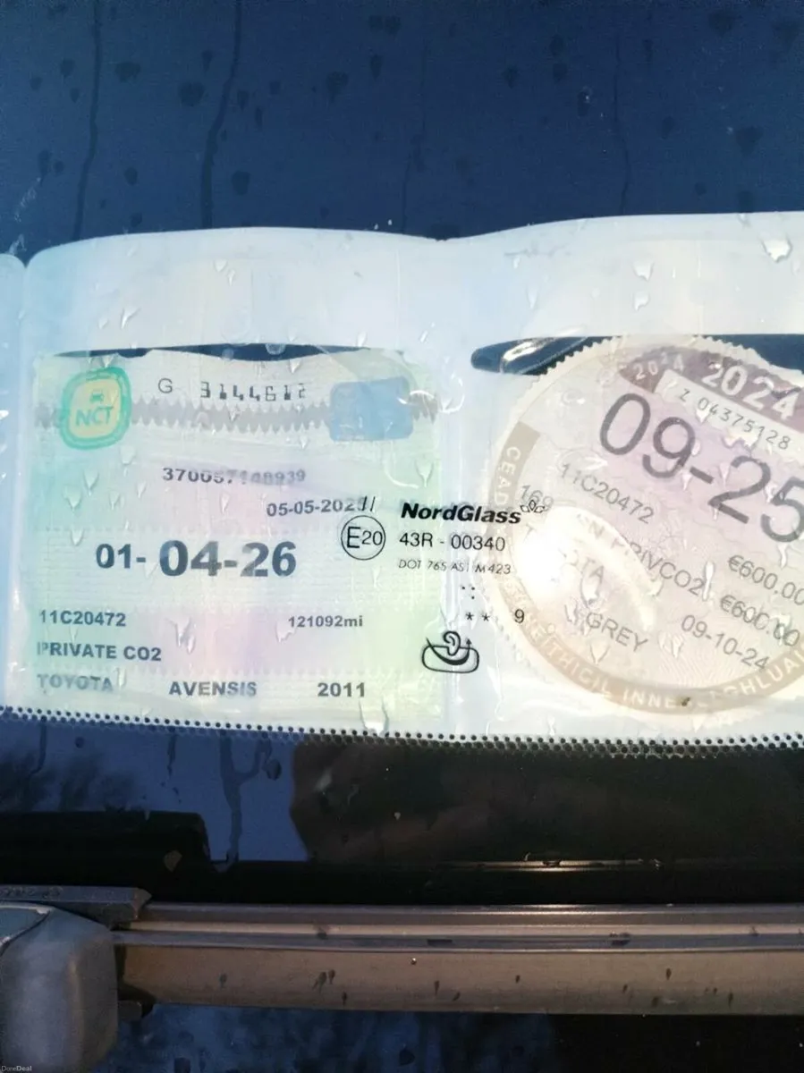 Toyota Avensis 2.2 diesel automatic - Image 1