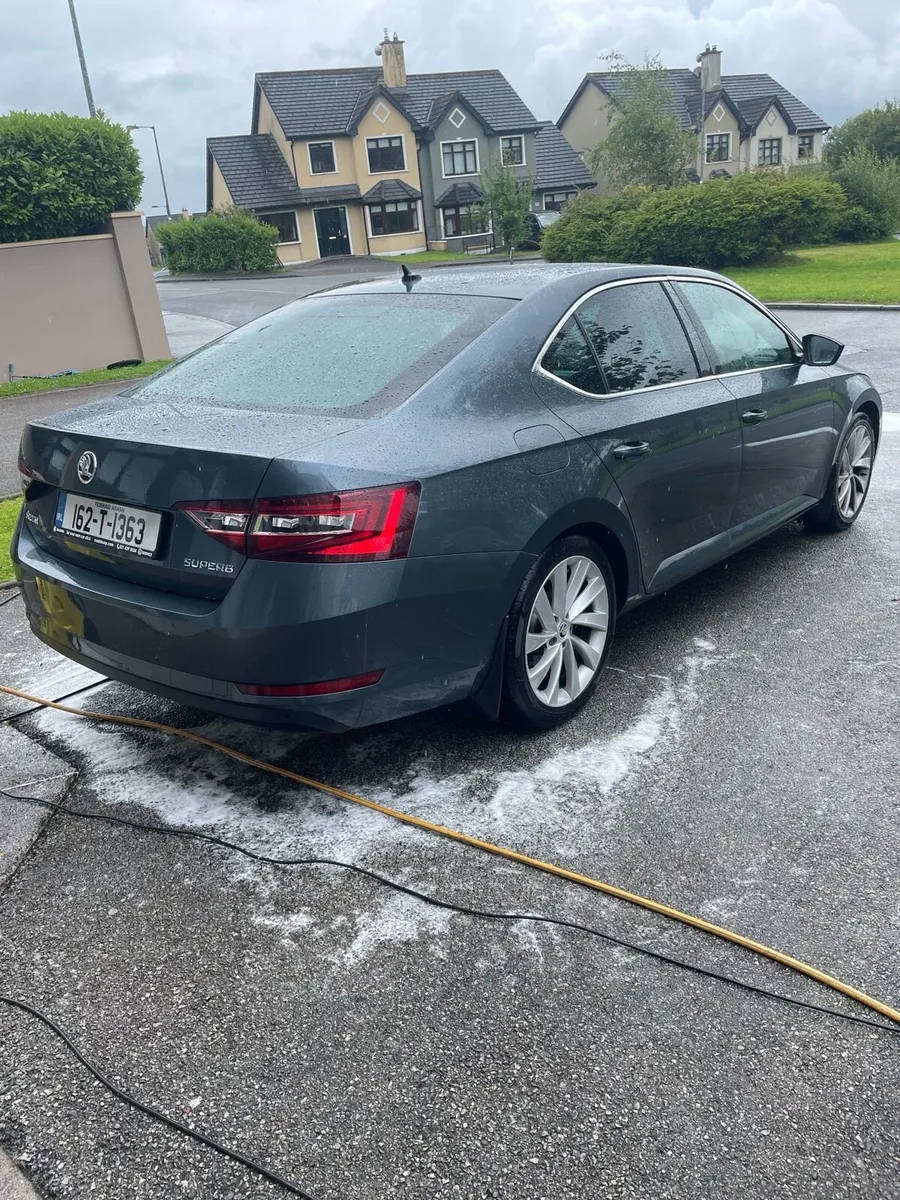2016 Skoda superb - Image 4