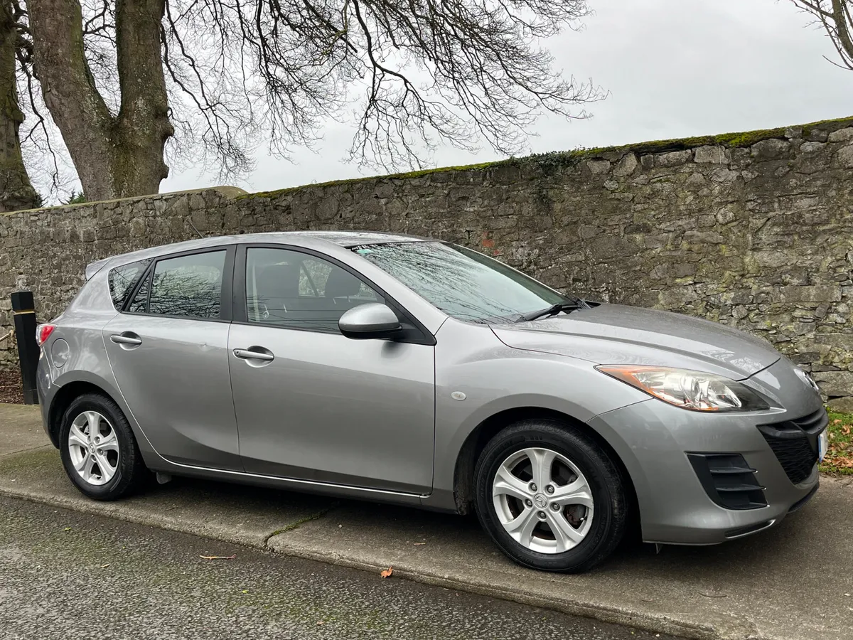 Mazda3 1.6D EXECUTIVE - Image 1