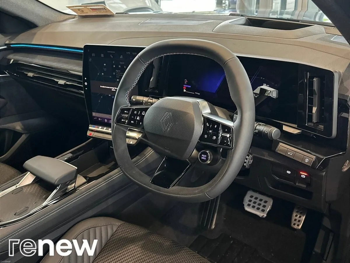 Renault Austral techno esprit Alpine E-Tech 200 Au - Image 3