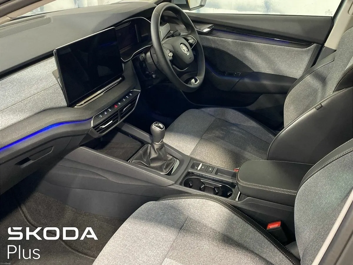 Skoda Octavia Selection Box 2.0TDI 115bhp - Image 3