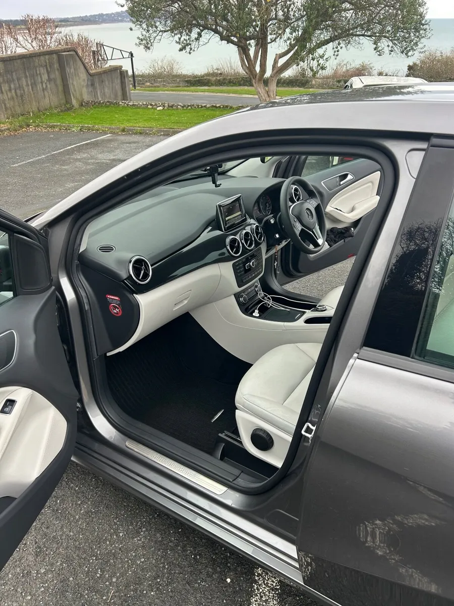 Mercedes-Benz B-Class 2014 - Image 3