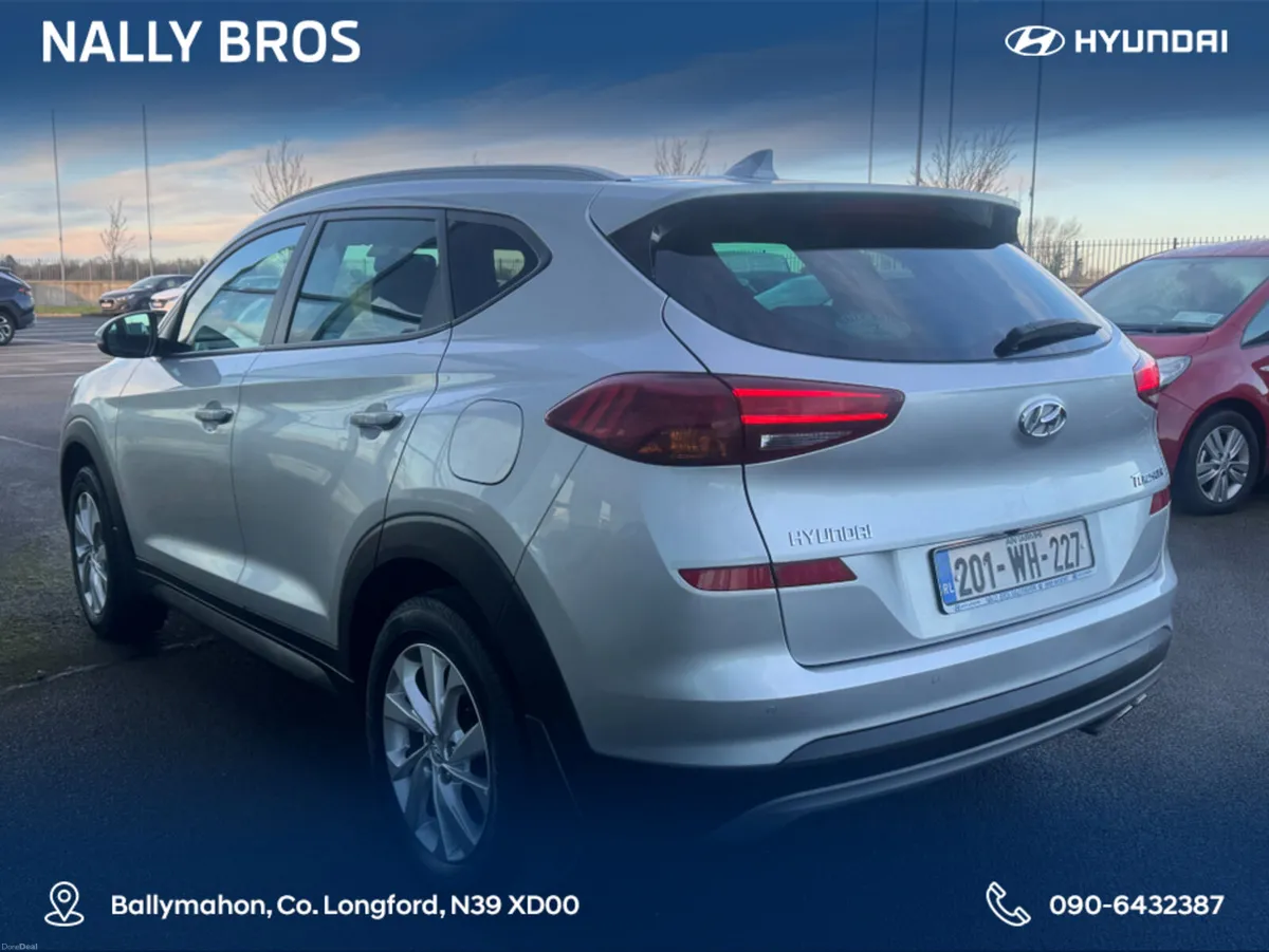 Hyundai Tucson IX35 EXECUTIVE 1.6 5DR DIESEL - Image 4