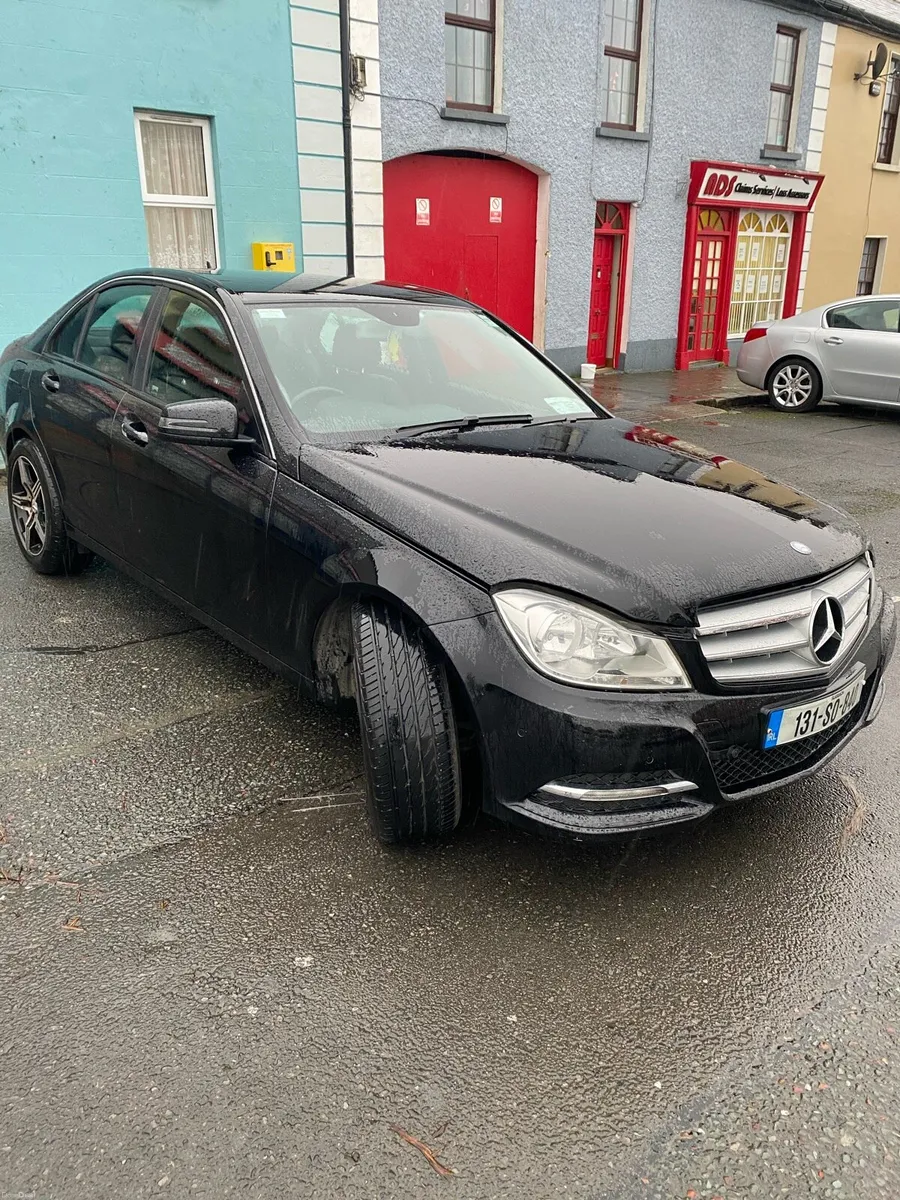 Mercedes Benz C-Class C220D Manual 08/26 NST - Image 2