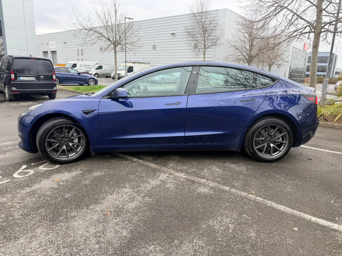 2021Tesla Model 3 ~ Long Range AWD ~ Pan Roof ~ - Image 4