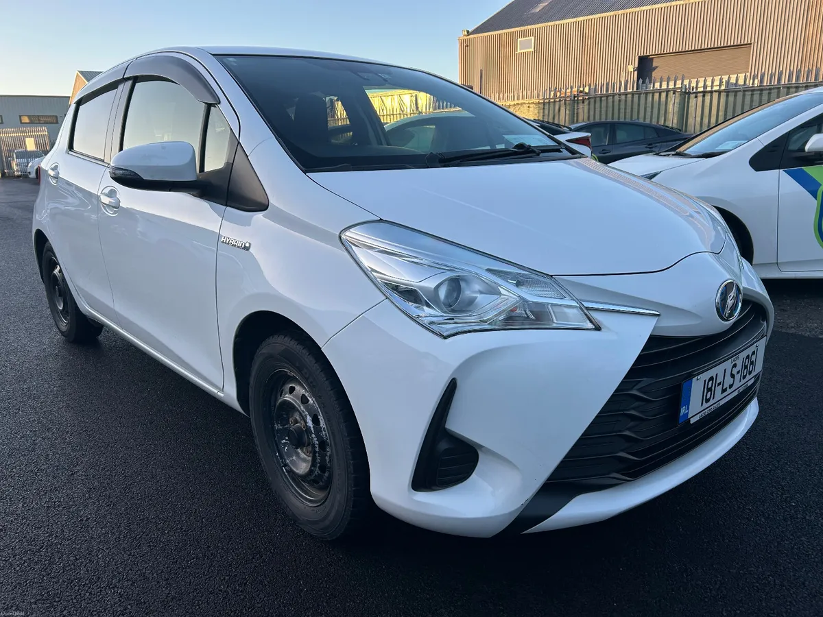 2018 TOYOTA VITZ / YARIS 1.5 HYBIRD AUTOMATIC - Image 5