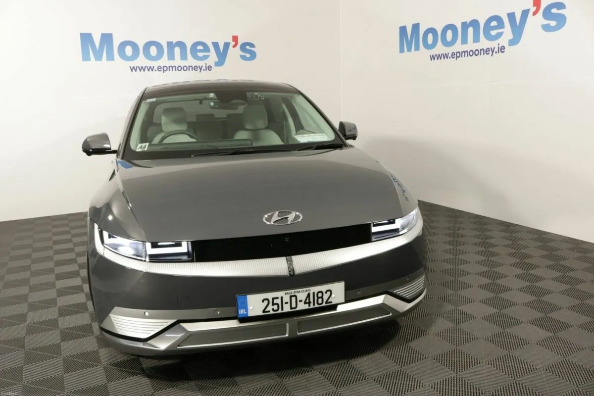 Hyundai IONIQ 5 PLATINUM 84 kWh EV LOW MILEAGE - Image 3