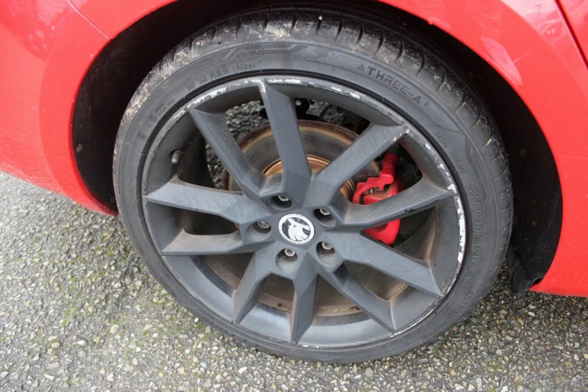 Skoda Octavia RS 2.0TDI 184HP - Image 4