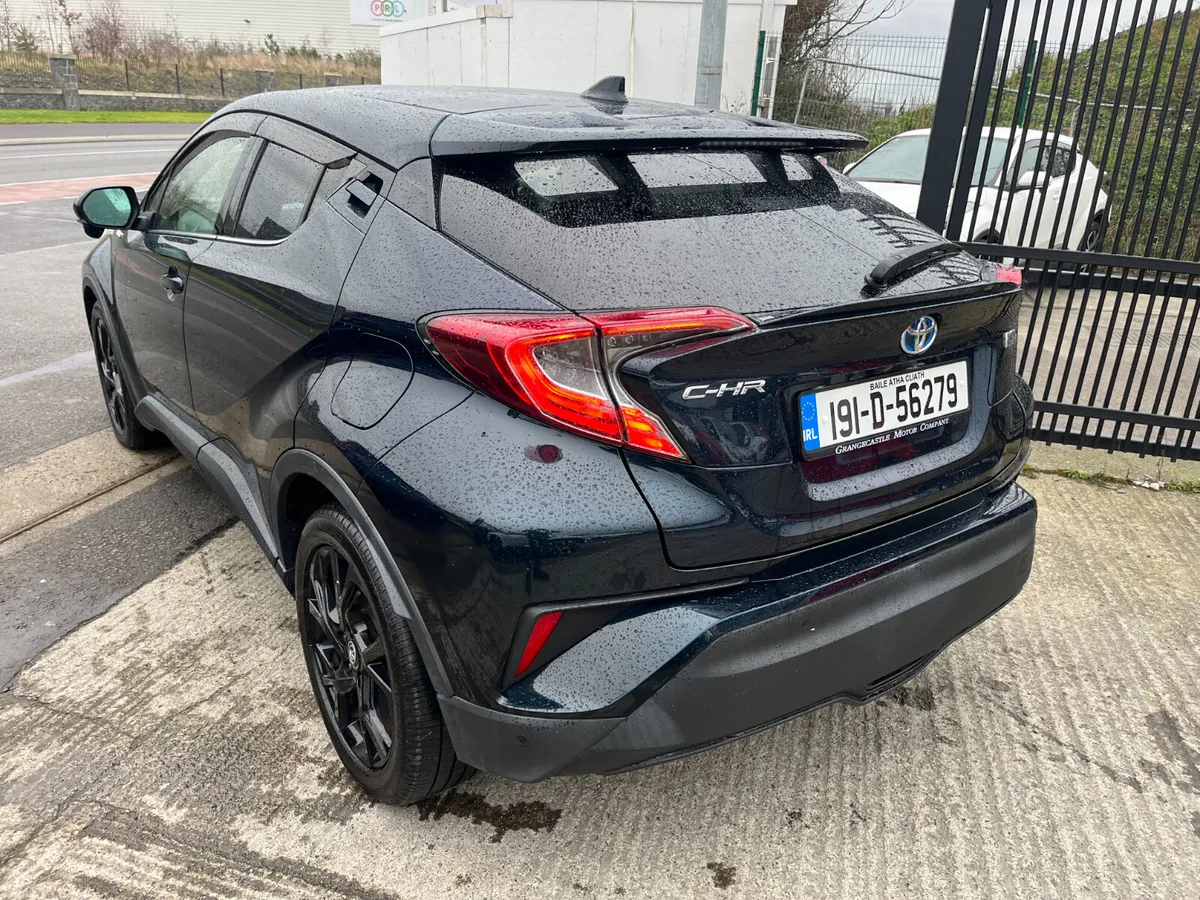 TOYOTA C-HR 2019, 1.8 HYBRID AUTO LOW KM CAR PLAY - Image 4