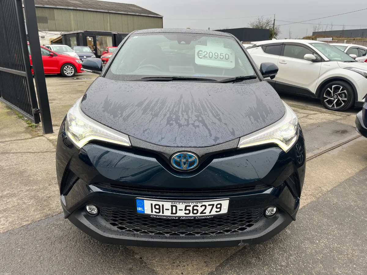 TOYOTA C-HR 2019, 1.8 HYBRID AUTO LOW KM CAR PLAY - Image 2