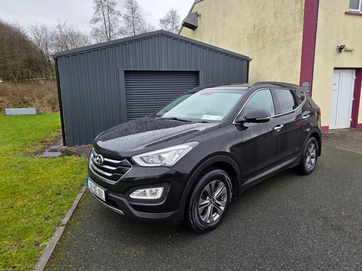 2015 Hyundai Santa Fe 2.2Crdi 4wd 7 seats - Image 2